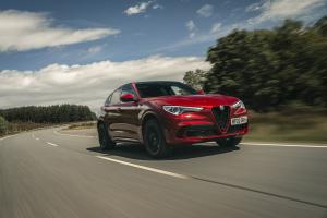 Alfa Romeo Stelvio Quadrifoglio 2020 года  (UK)